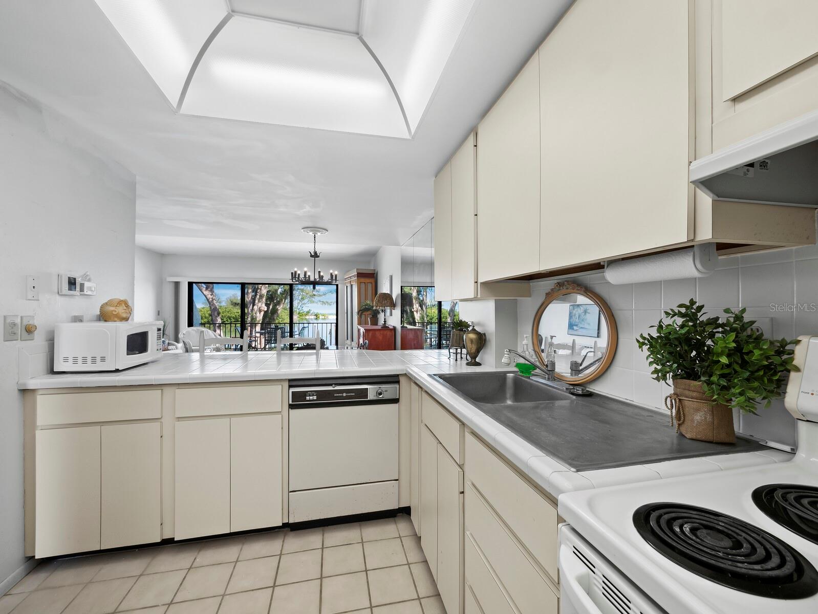 490 N SHORE RD #6 — photo 19