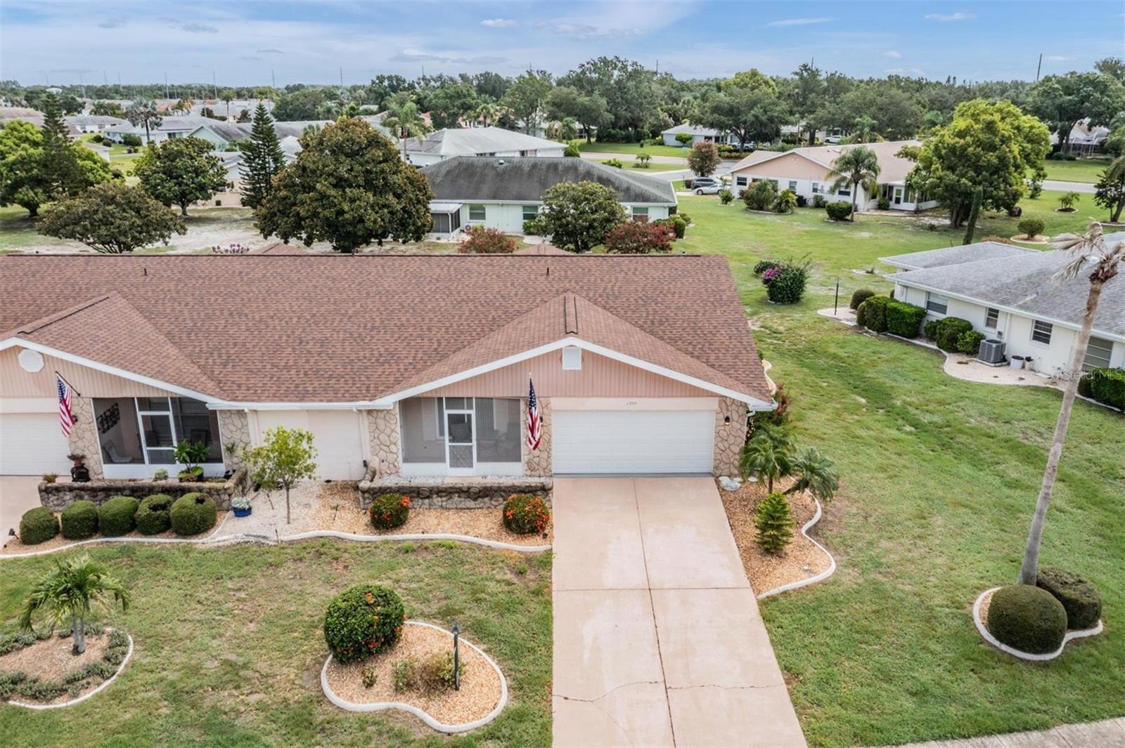 1209 WILD FEATHER LN — photo 4