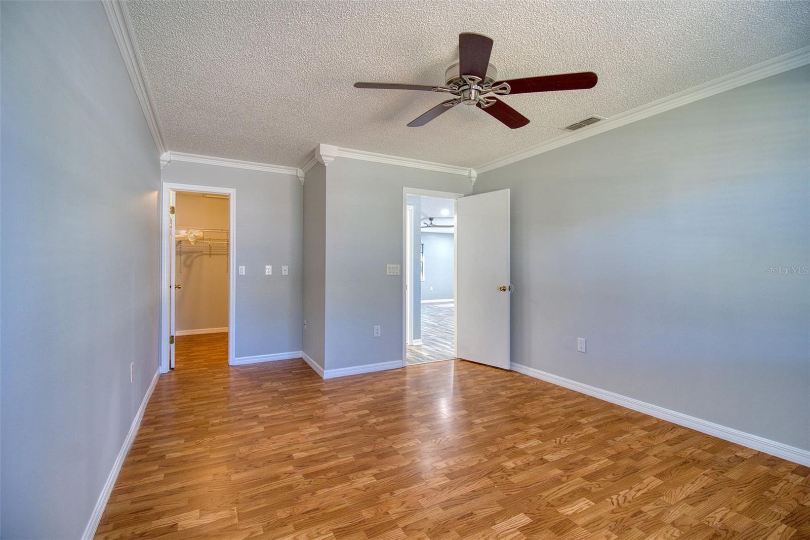 8122 MATTHEW DR — photo 17