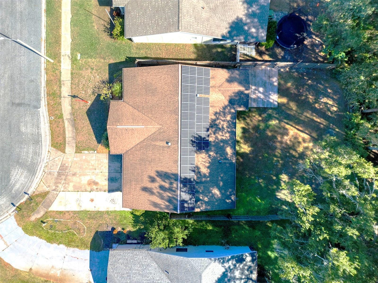 8122 MATTHEW DR — photo 25
