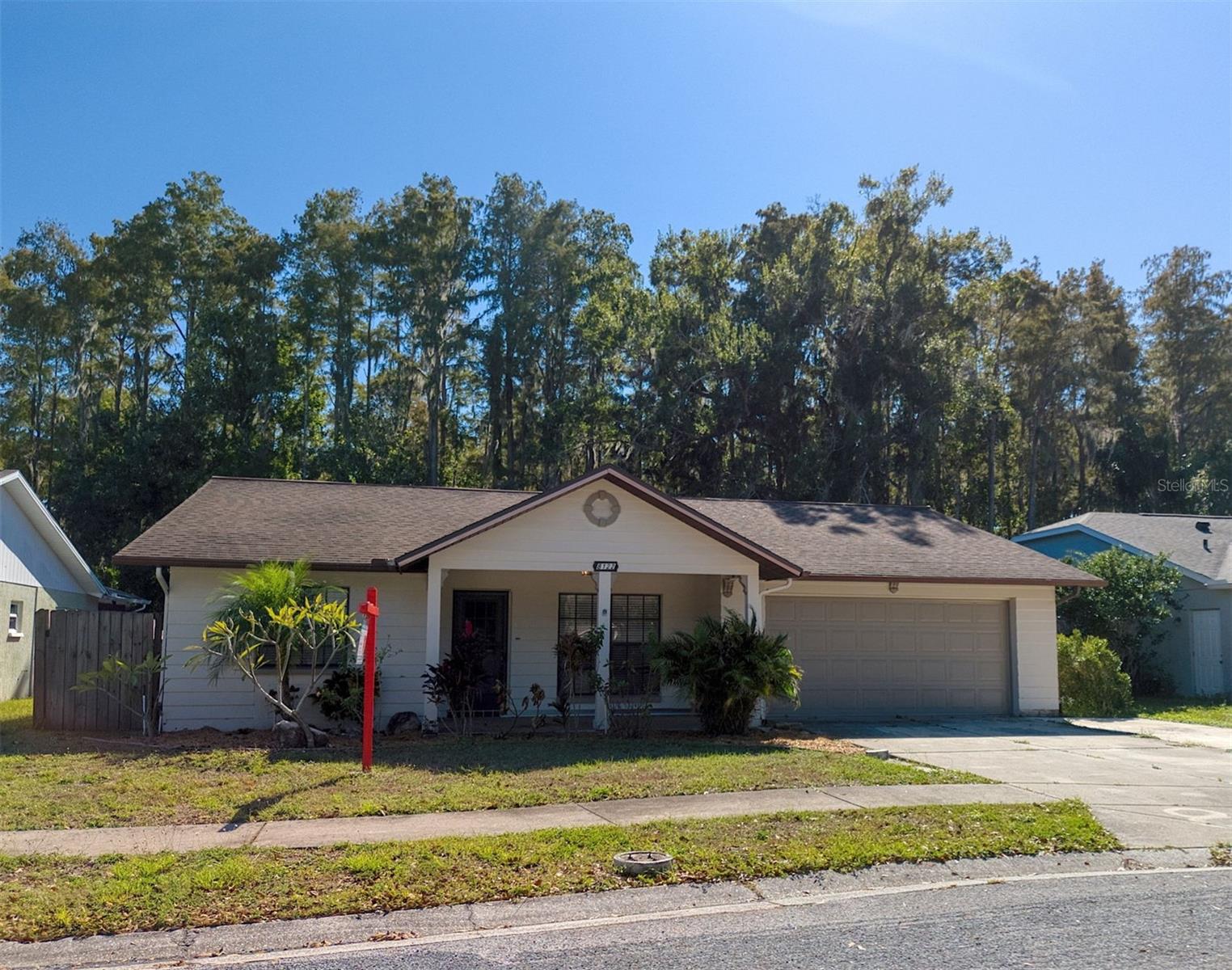8122 MATTHEW DR — photo 3