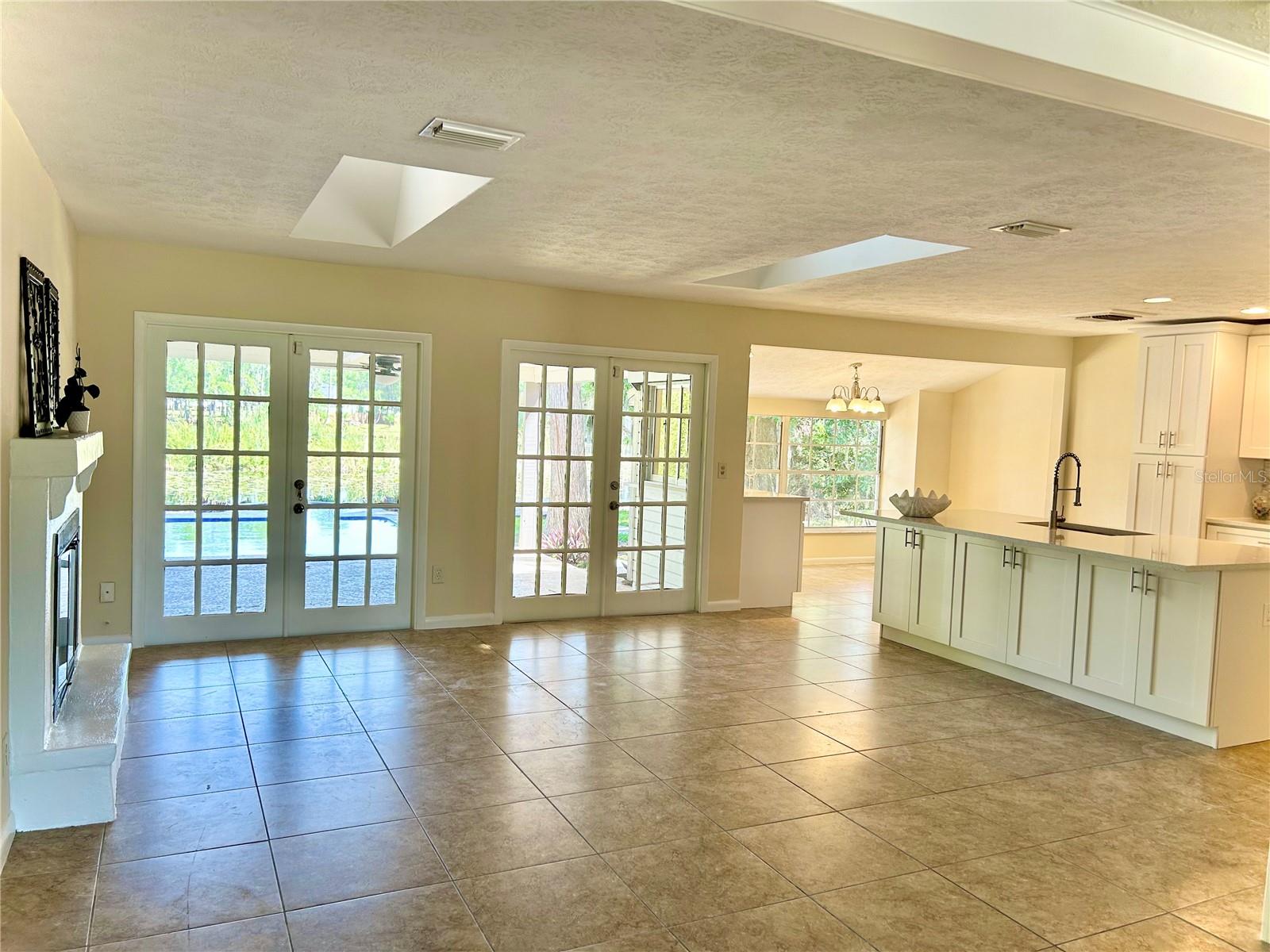 17017 PAULA LN — photo 5