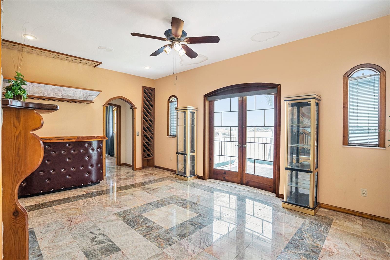 7715 RIVERVIEW DR — photo 10