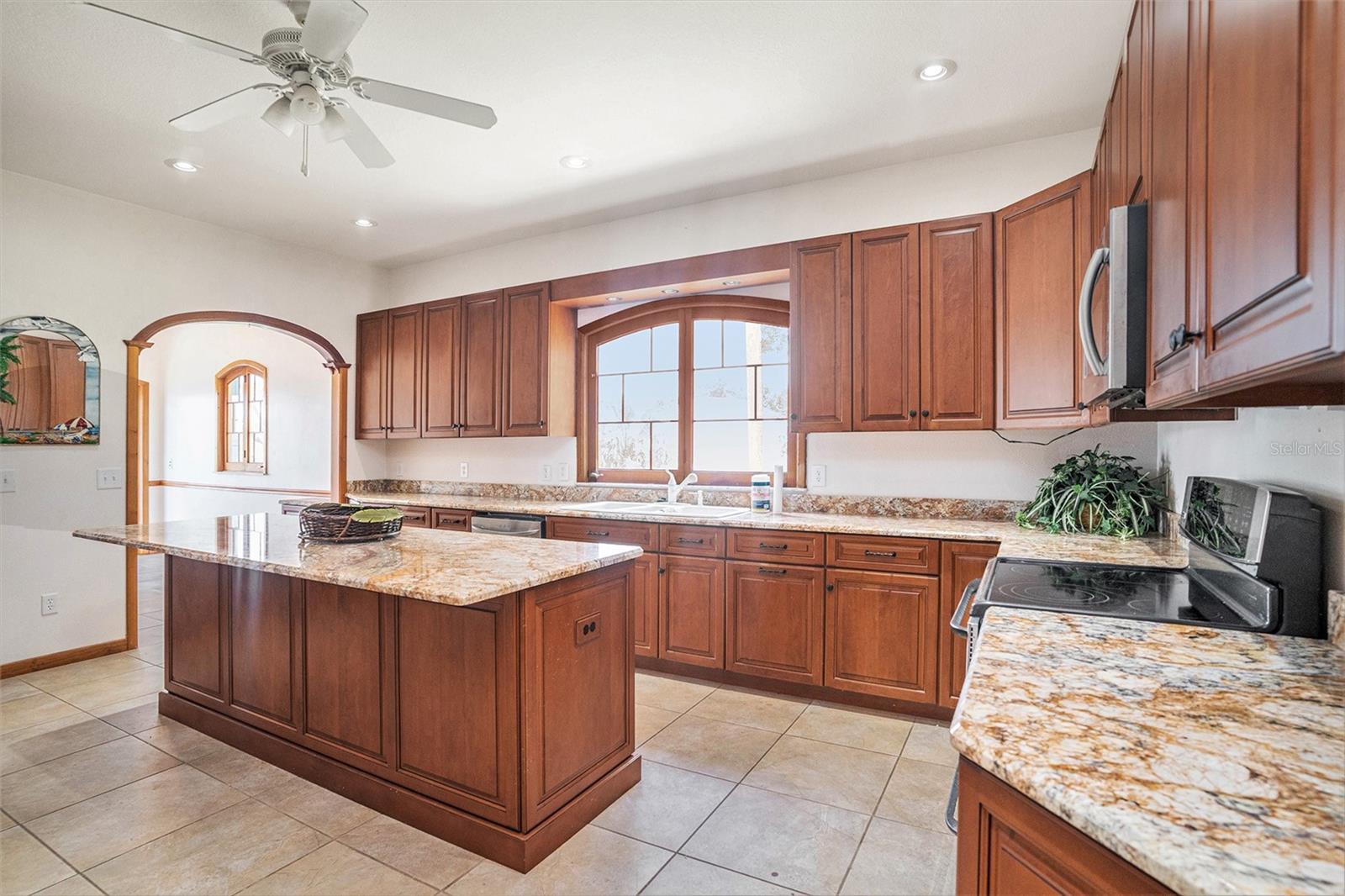 7715 RIVERVIEW DR — photo 14