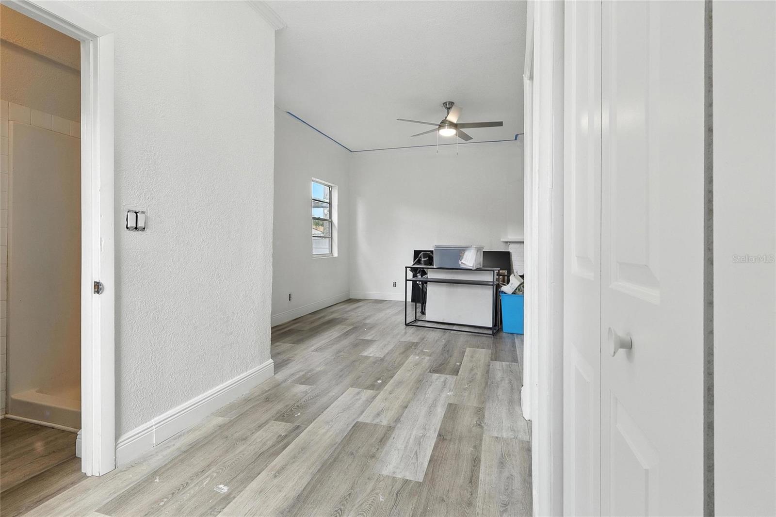 7012 N HUBERT AVE — photo 29