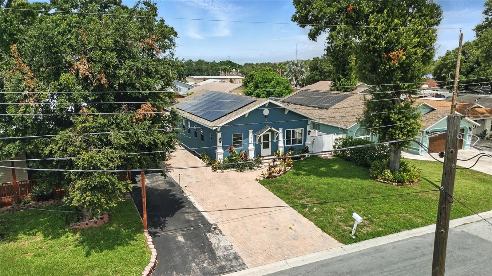 7012 N HUBERT AVE — photo 3