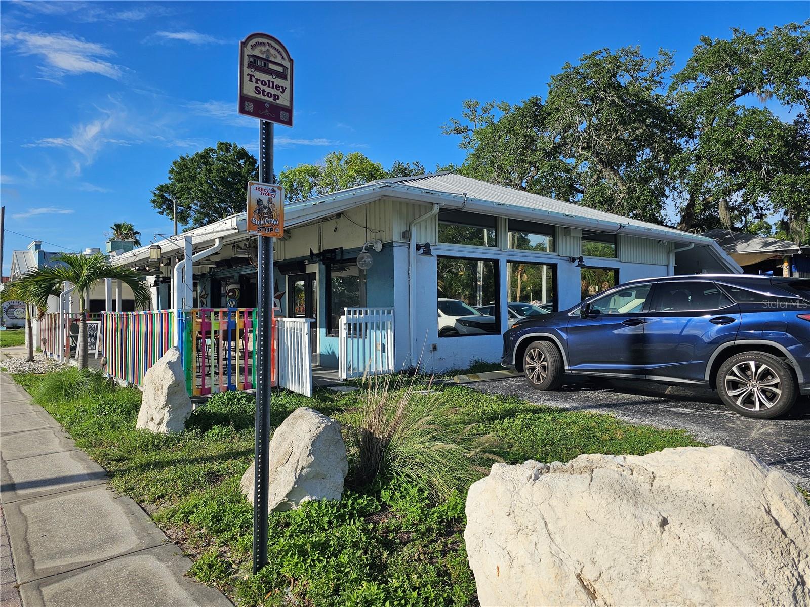 606 N PINELLAS AVE — photo 3