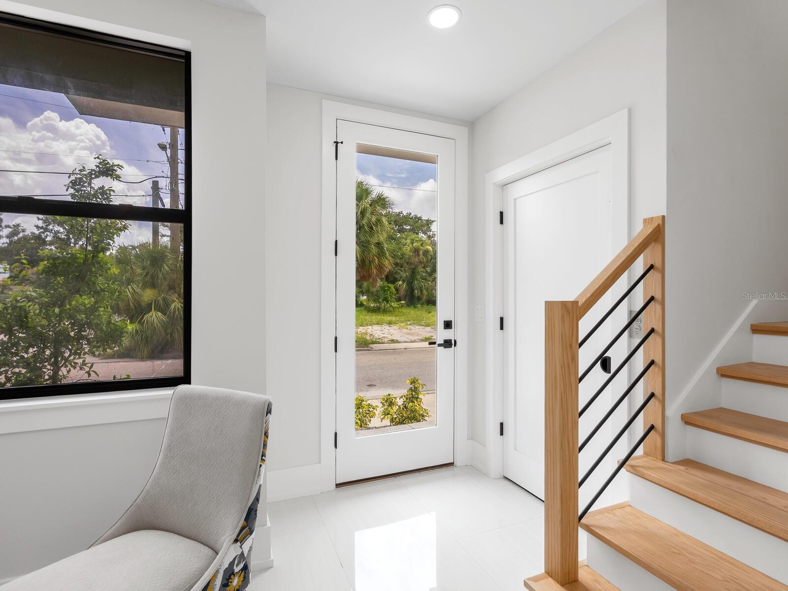 152 AUDUBON PL — photo 9