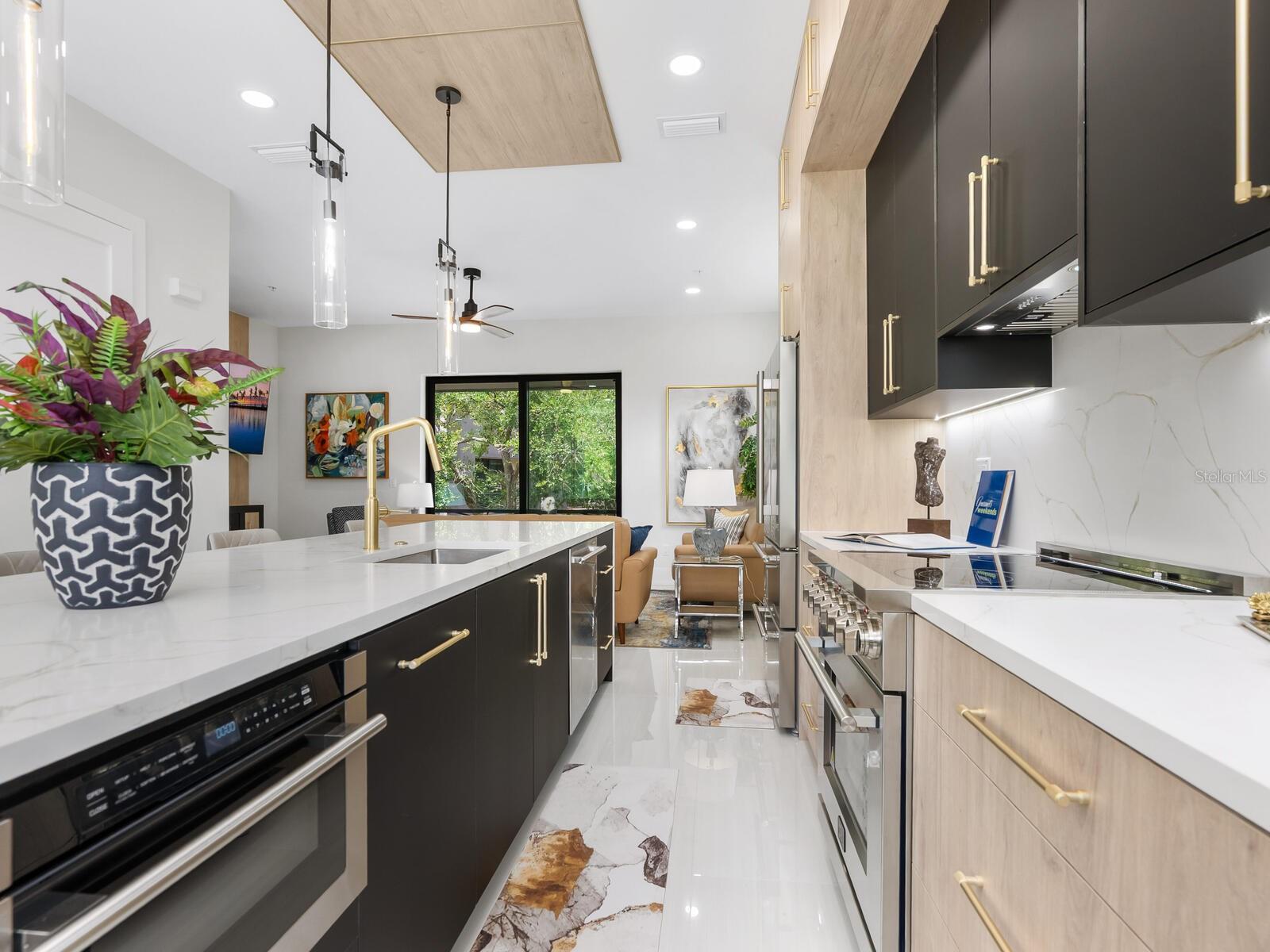152 AUDUBON PL — photo 17