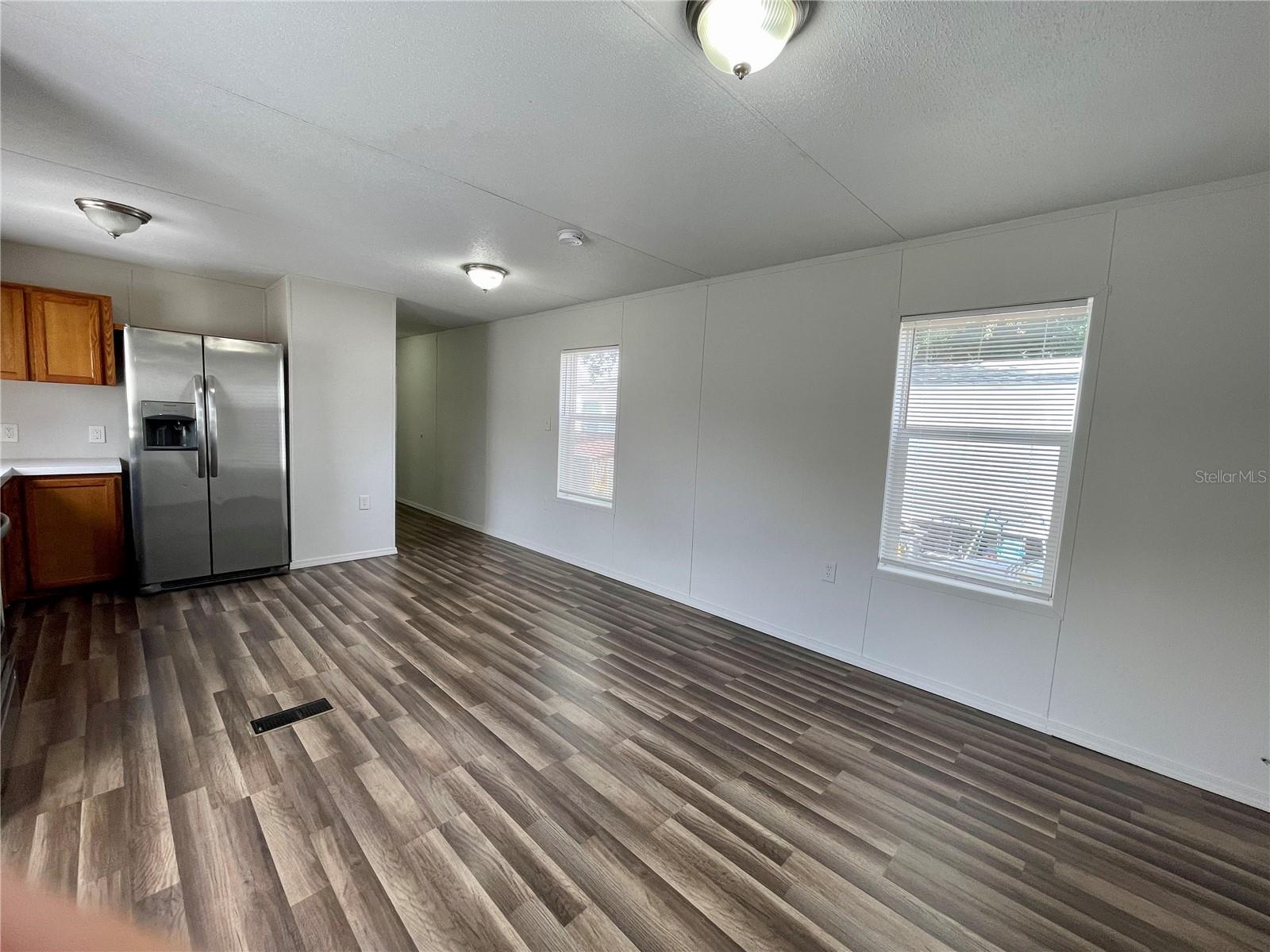 6304 EUGENE ACRES LN — photo 12