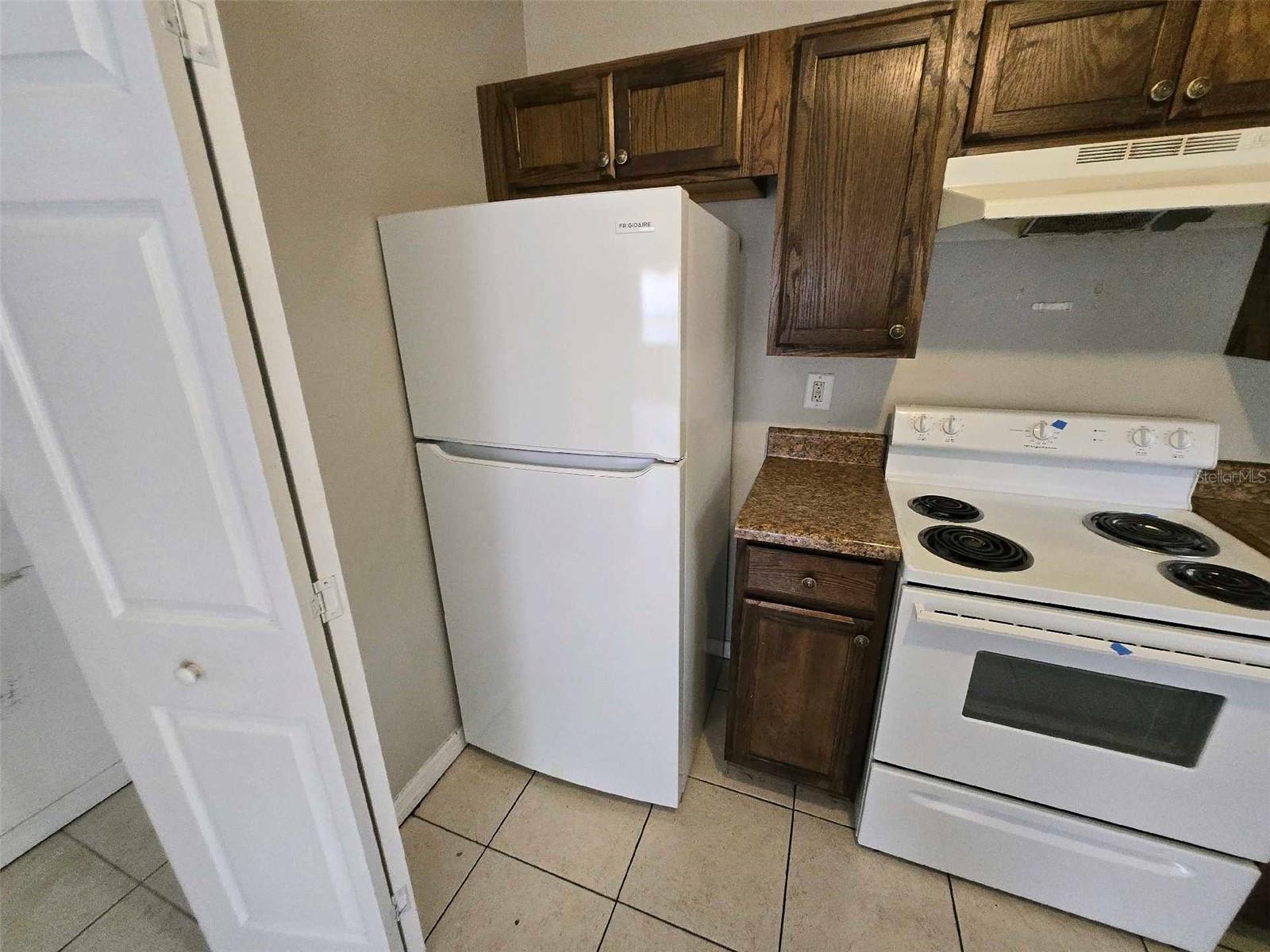 3112 GORDON CT — photo 6