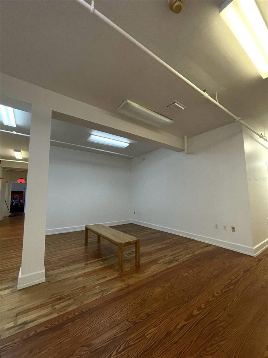 1624-1630 E 7TH AVE — photo 5