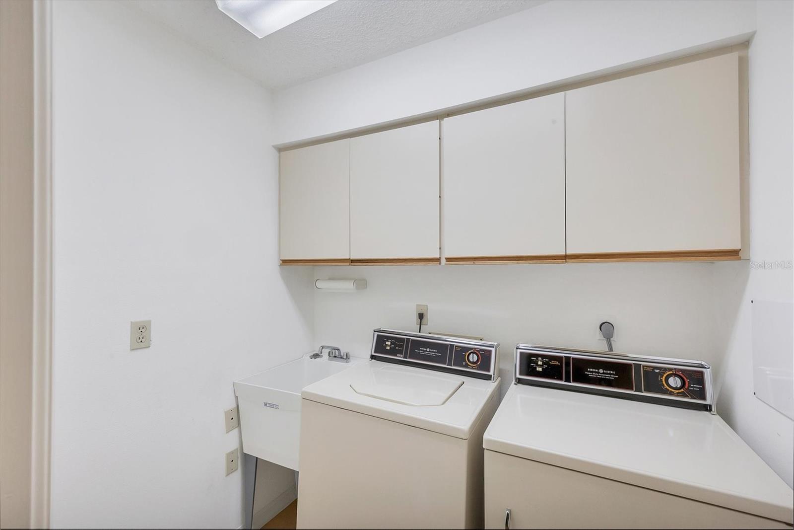 5662 LONG COMMON CIR #8 — photo 34