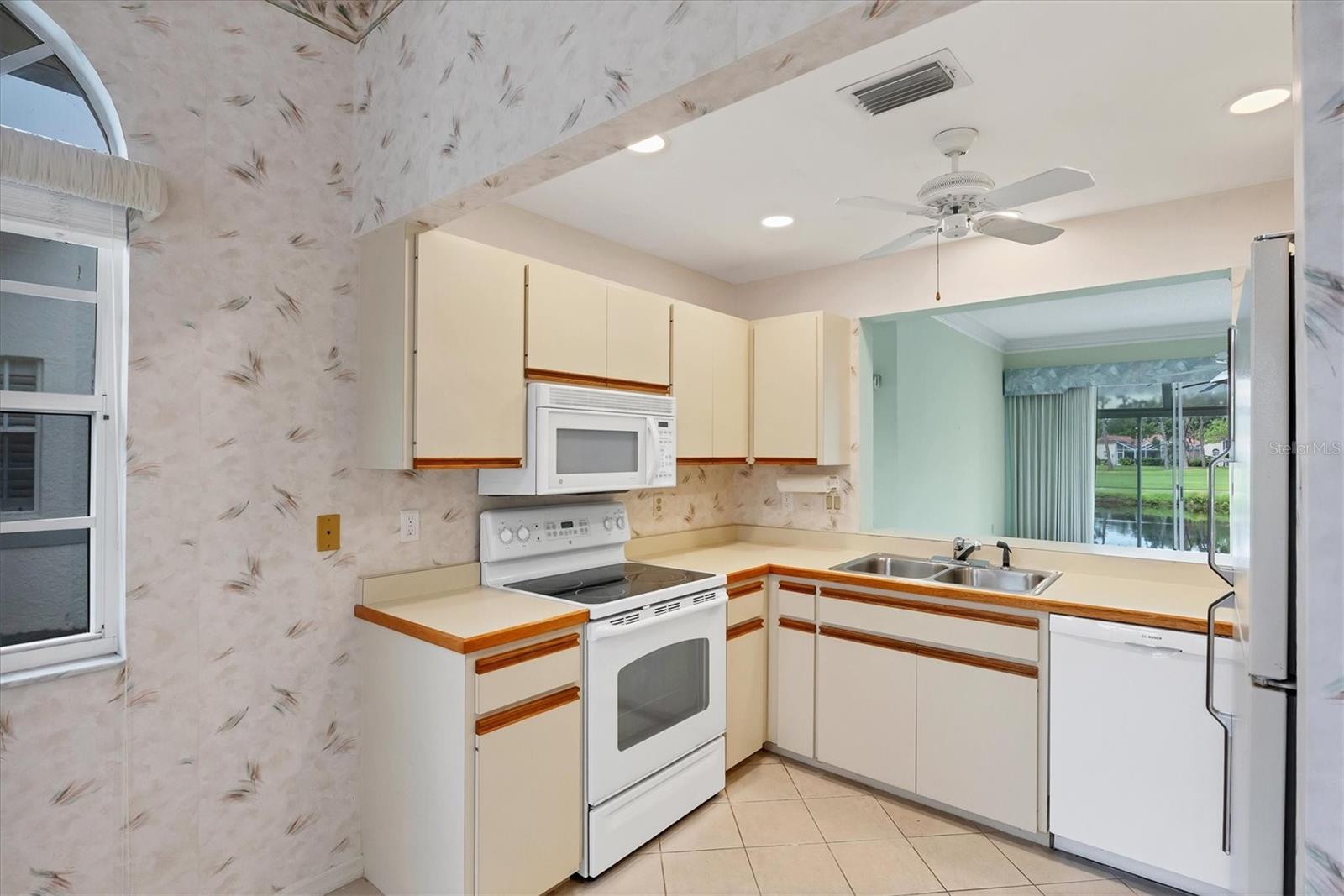 5662 LONG COMMON CIR #8 — photo 18