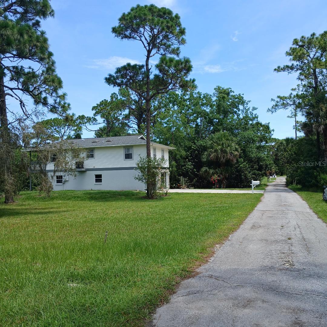 LYLE CIR — photo 3