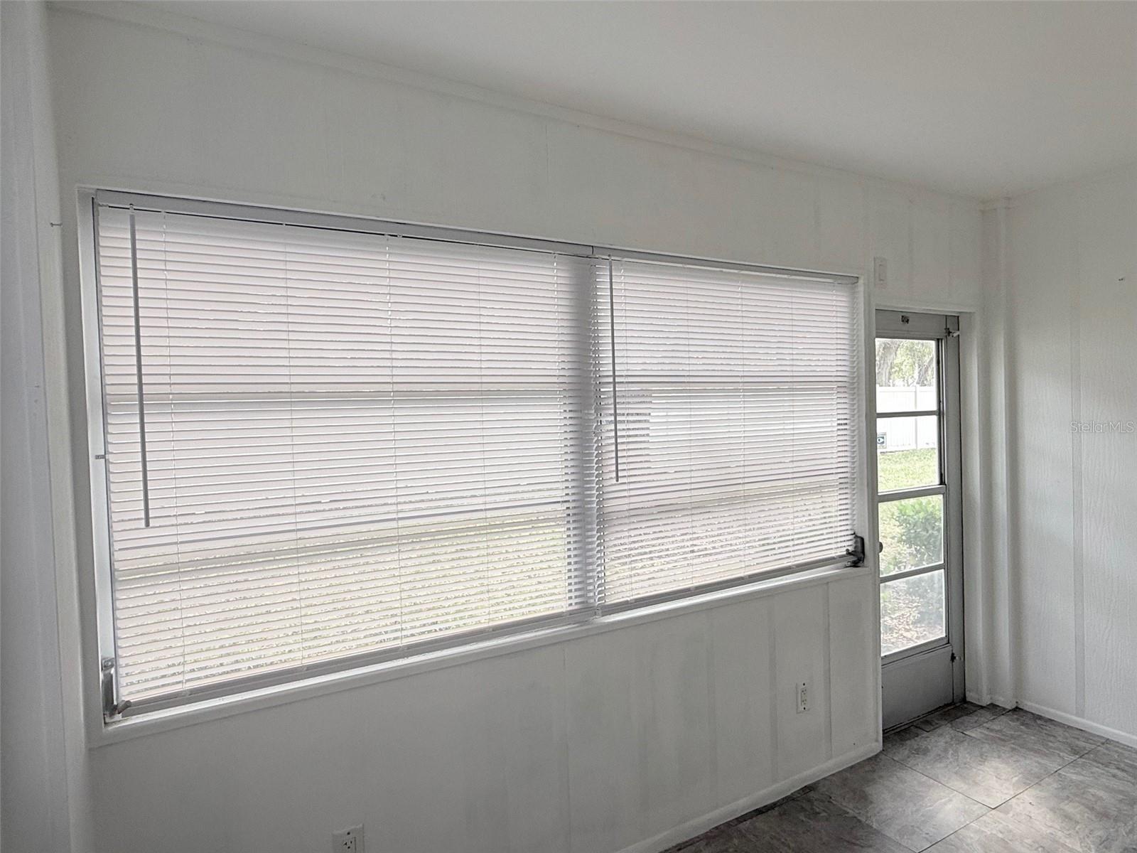 390 301 BLVD W #8D — photo 20