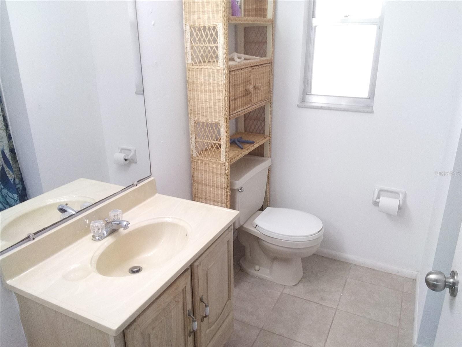 390 301 BLVD W #8D — photo 11