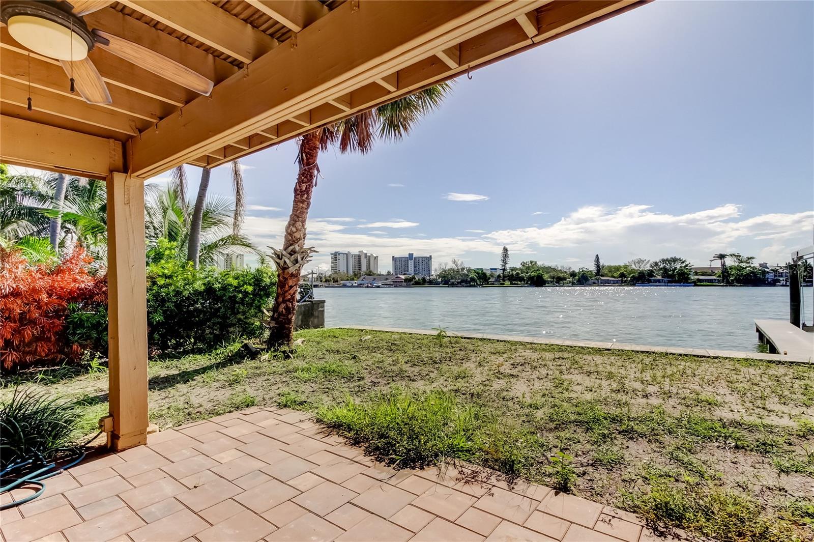 135 92ND AVE #5 — photo 36