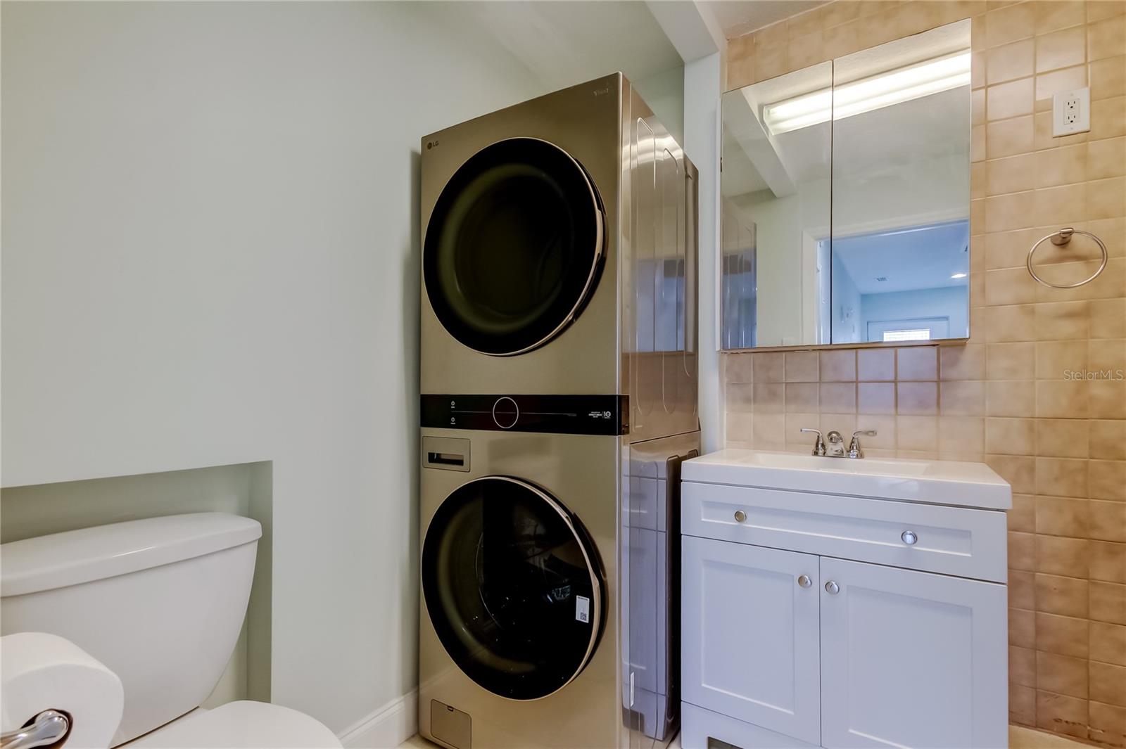 135 92ND AVE #5 — photo 39