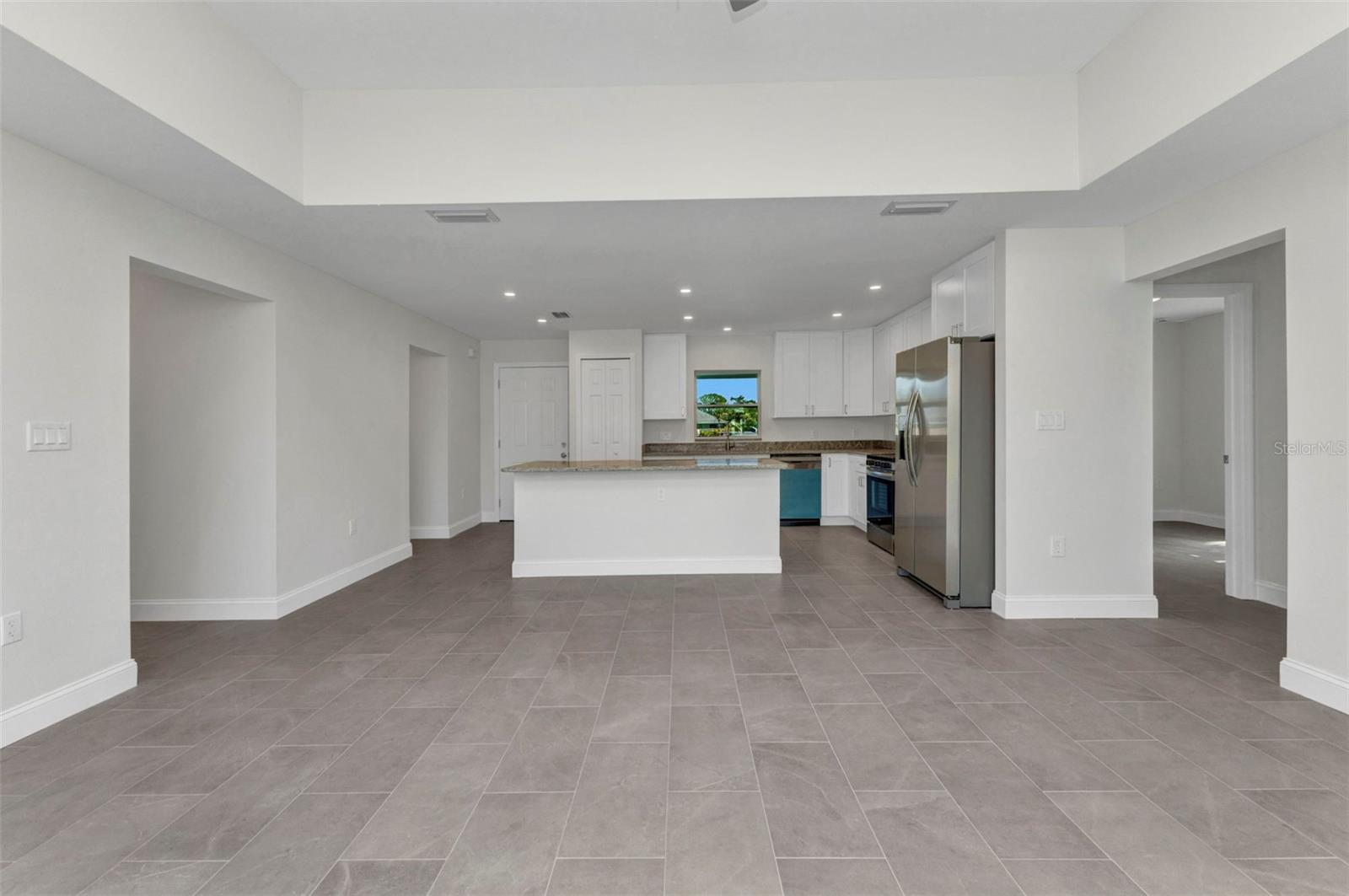 3435 W PRICE BLVD — photo 16