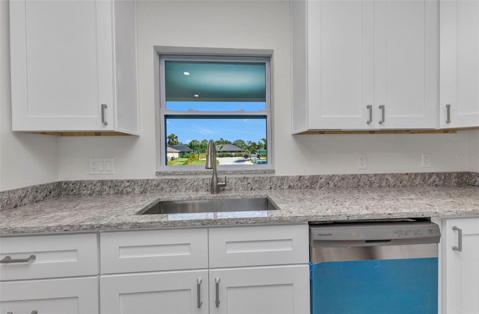 3435 W PRICE BLVD — photo 10