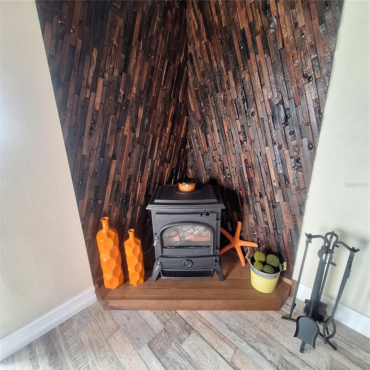 132 1ST ST E #101 — photo 9