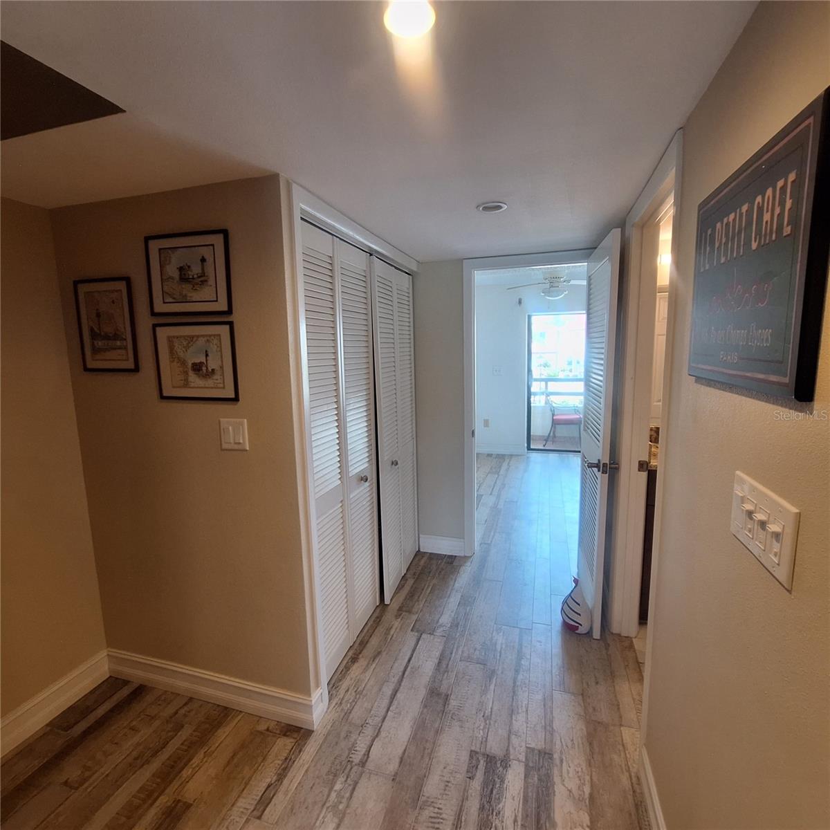132 1ST ST E #101 — photo 23