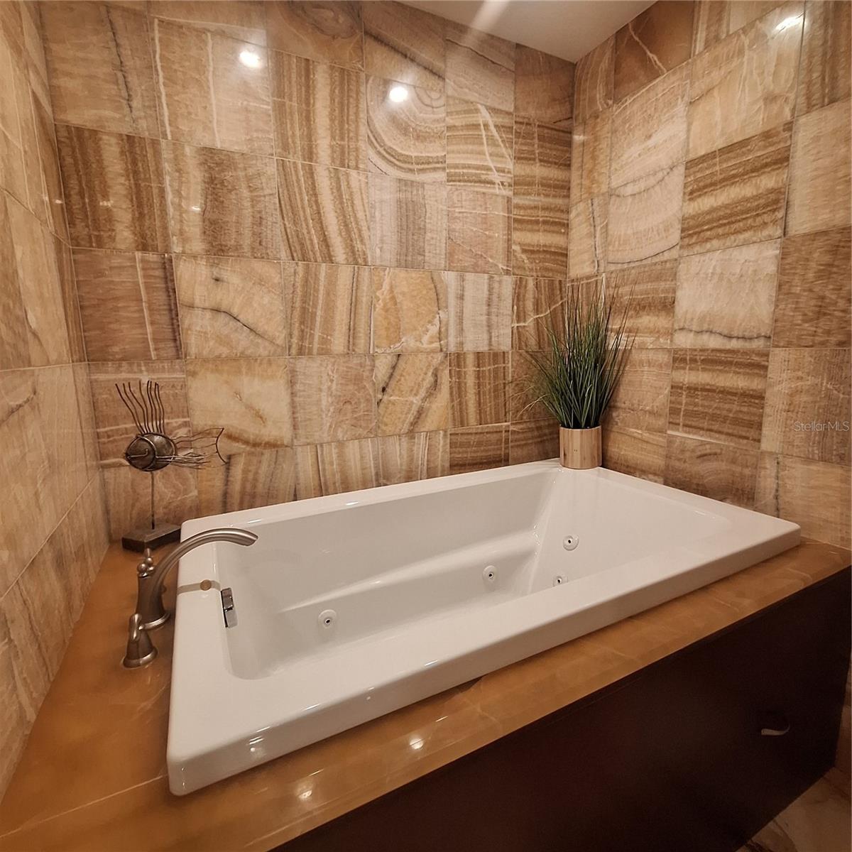 132 1ST ST E #101 — photo 30