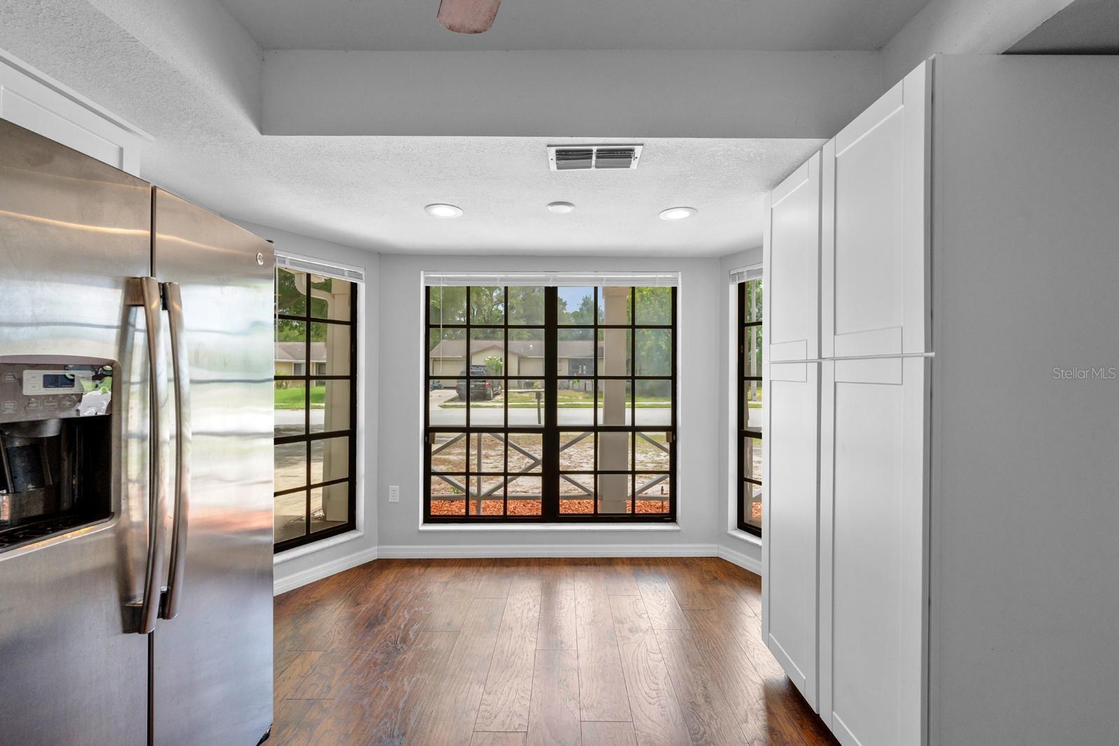 7505 BRAMBLEWOOD DR — photo 4