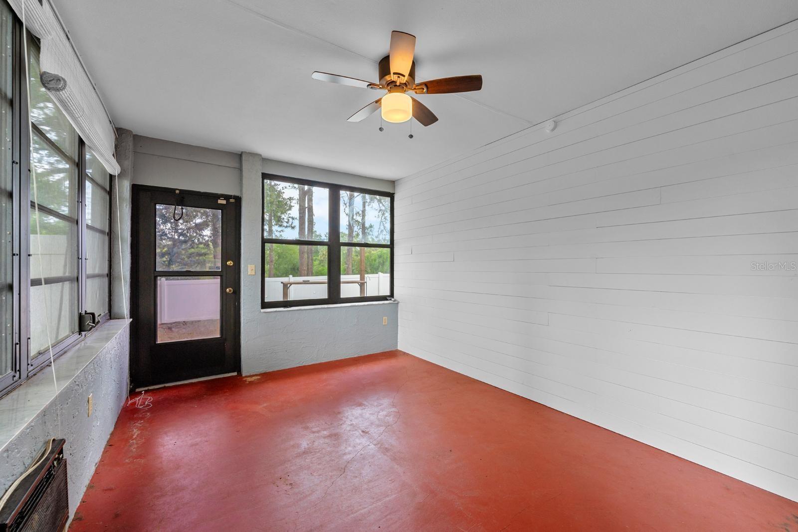 7505 BRAMBLEWOOD DR — photo 18