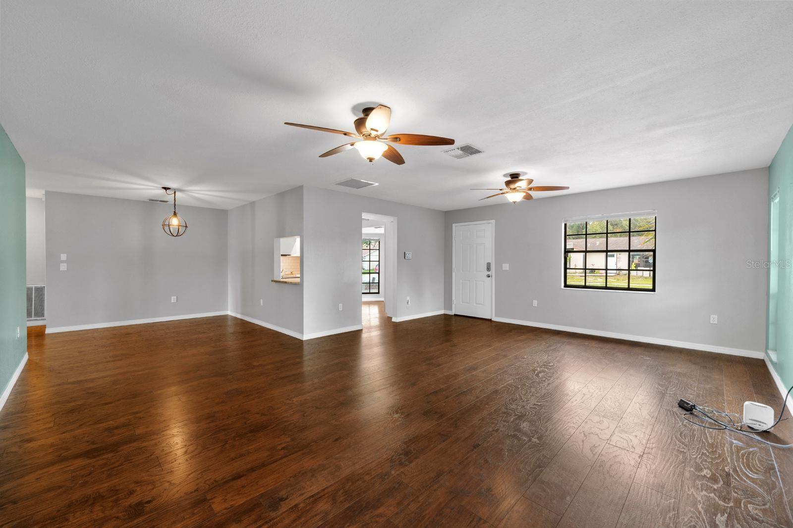 7505 BRAMBLEWOOD DR — photo 16