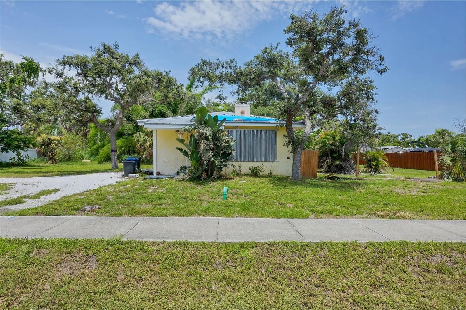 275 S MANGO ST — photo 10