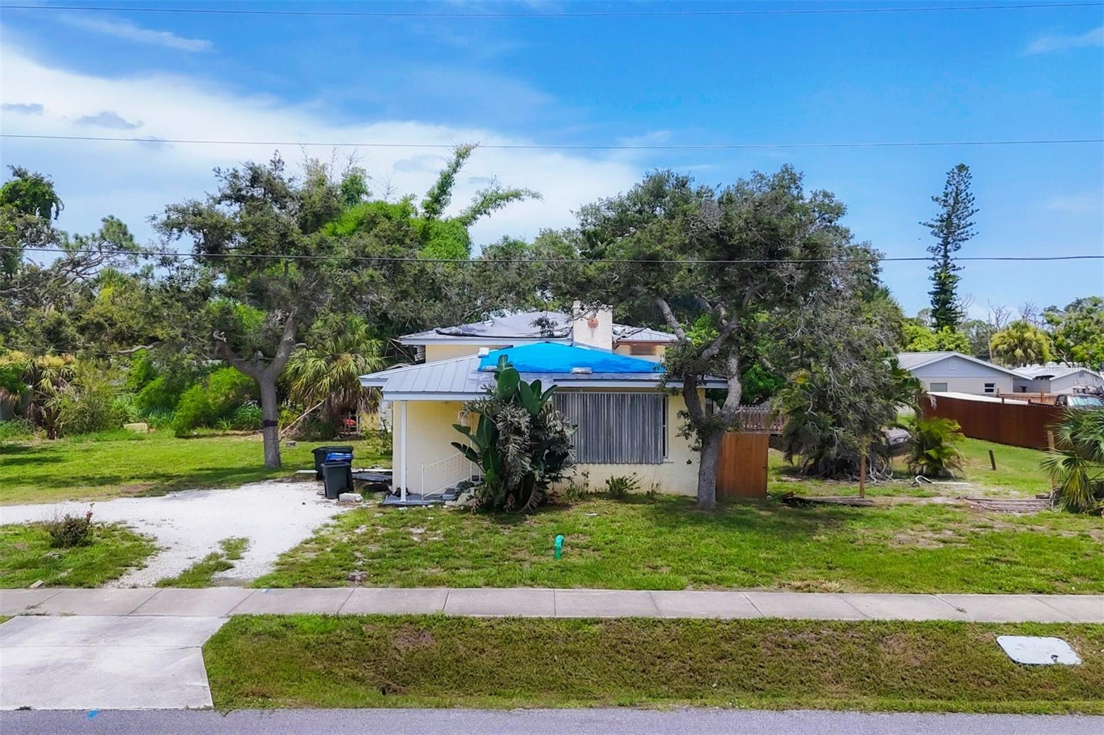 275 S MANGO ST — photo 9