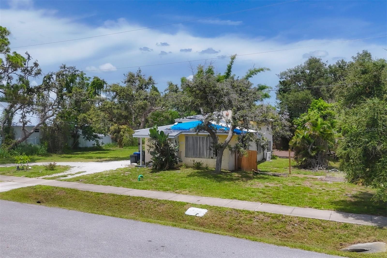 275 S MANGO ST — photo 8