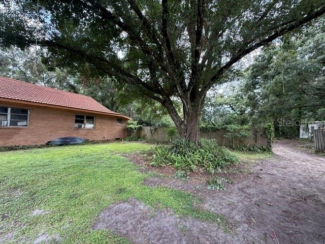 3011 S WIGGINS RD — photo 3