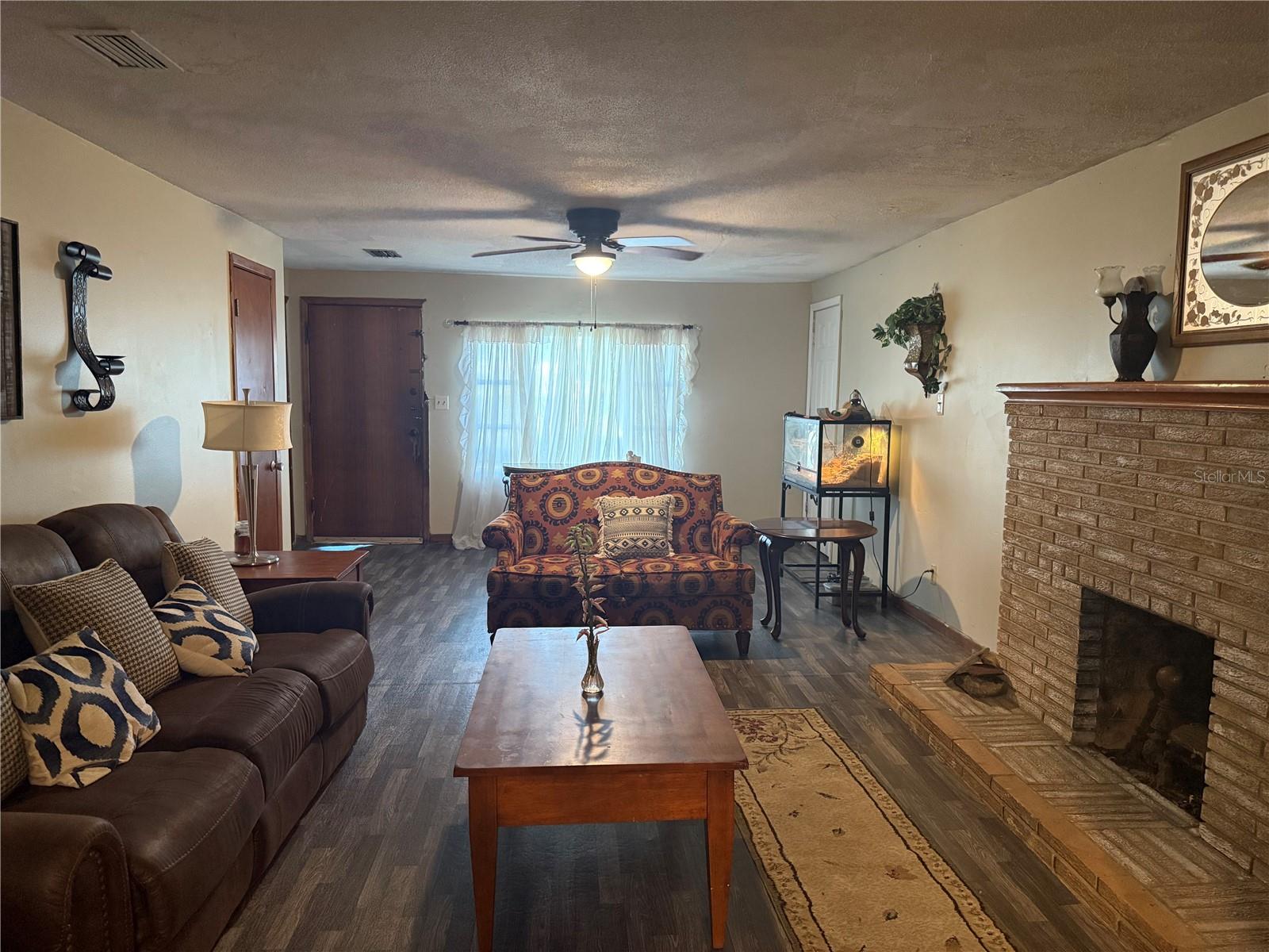 3011 S WIGGINS RD — photo 7