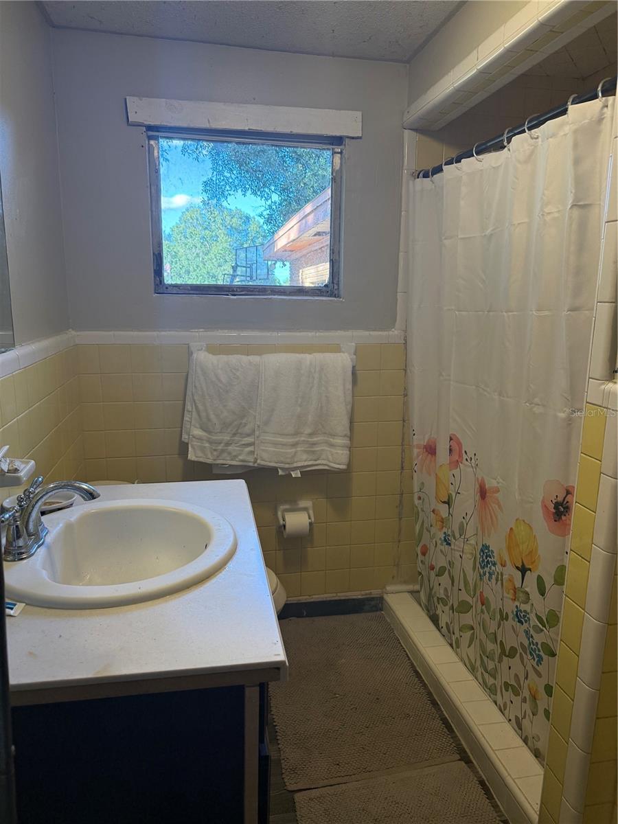 3011 S WIGGINS RD — photo 12