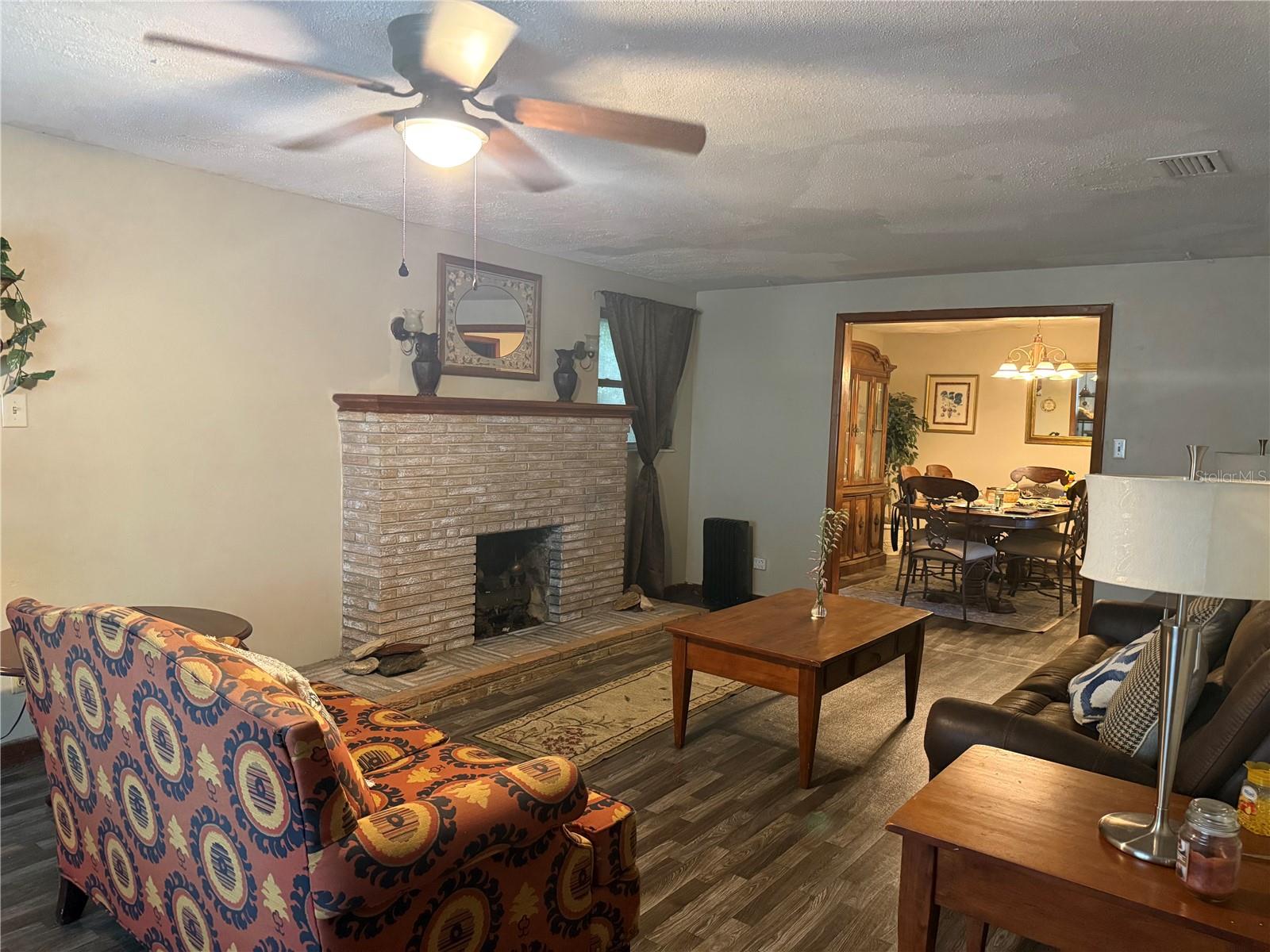 3011 S WIGGINS RD — photo 8