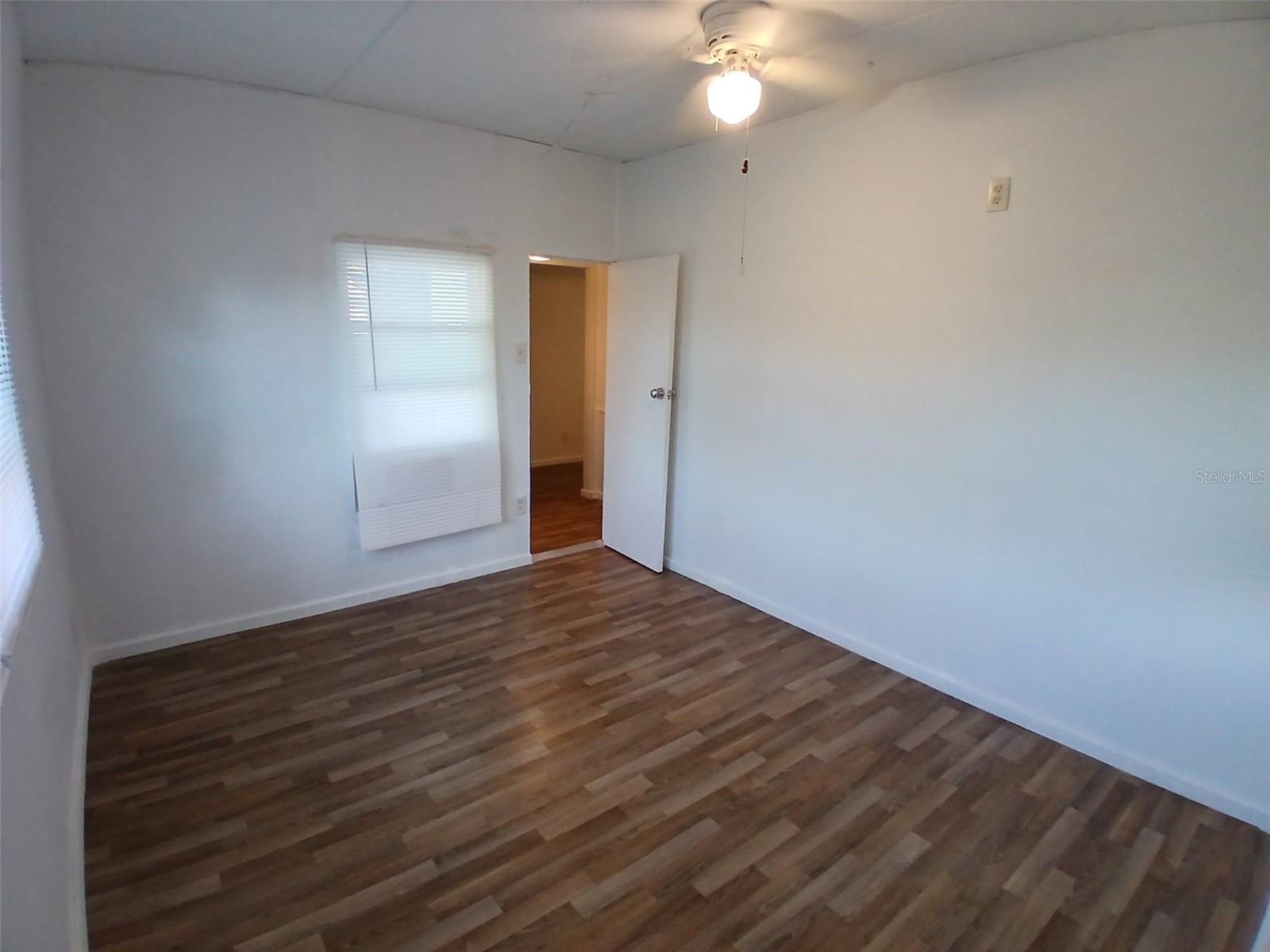 6604 SANDRA DR — photo 17