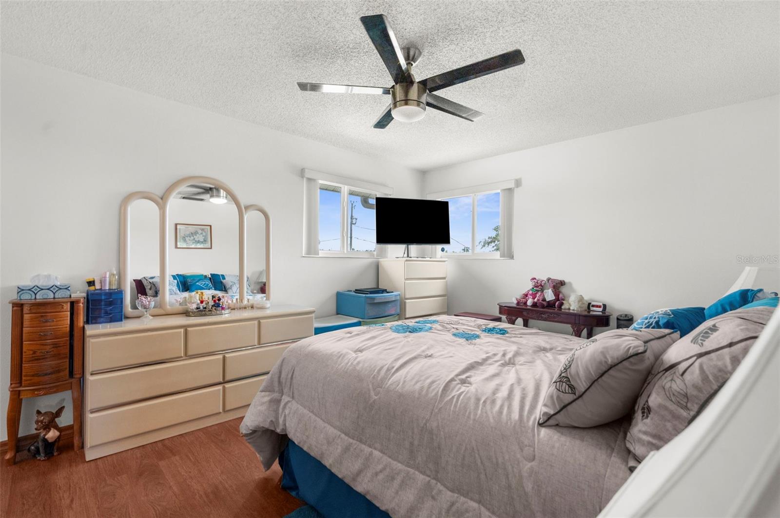 13825 SAN JUAN AVE — photo 14