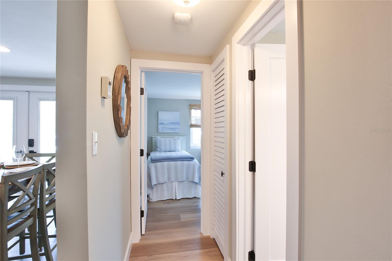 211 ISLAND CIR — photo 24