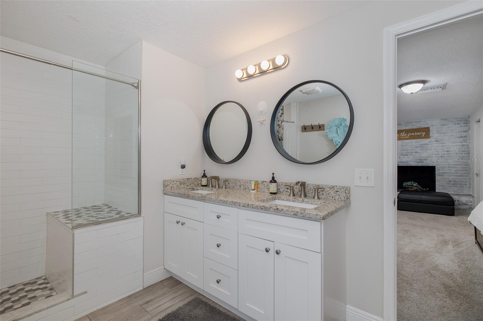2180 PHILIPPE PKWY — photo 51