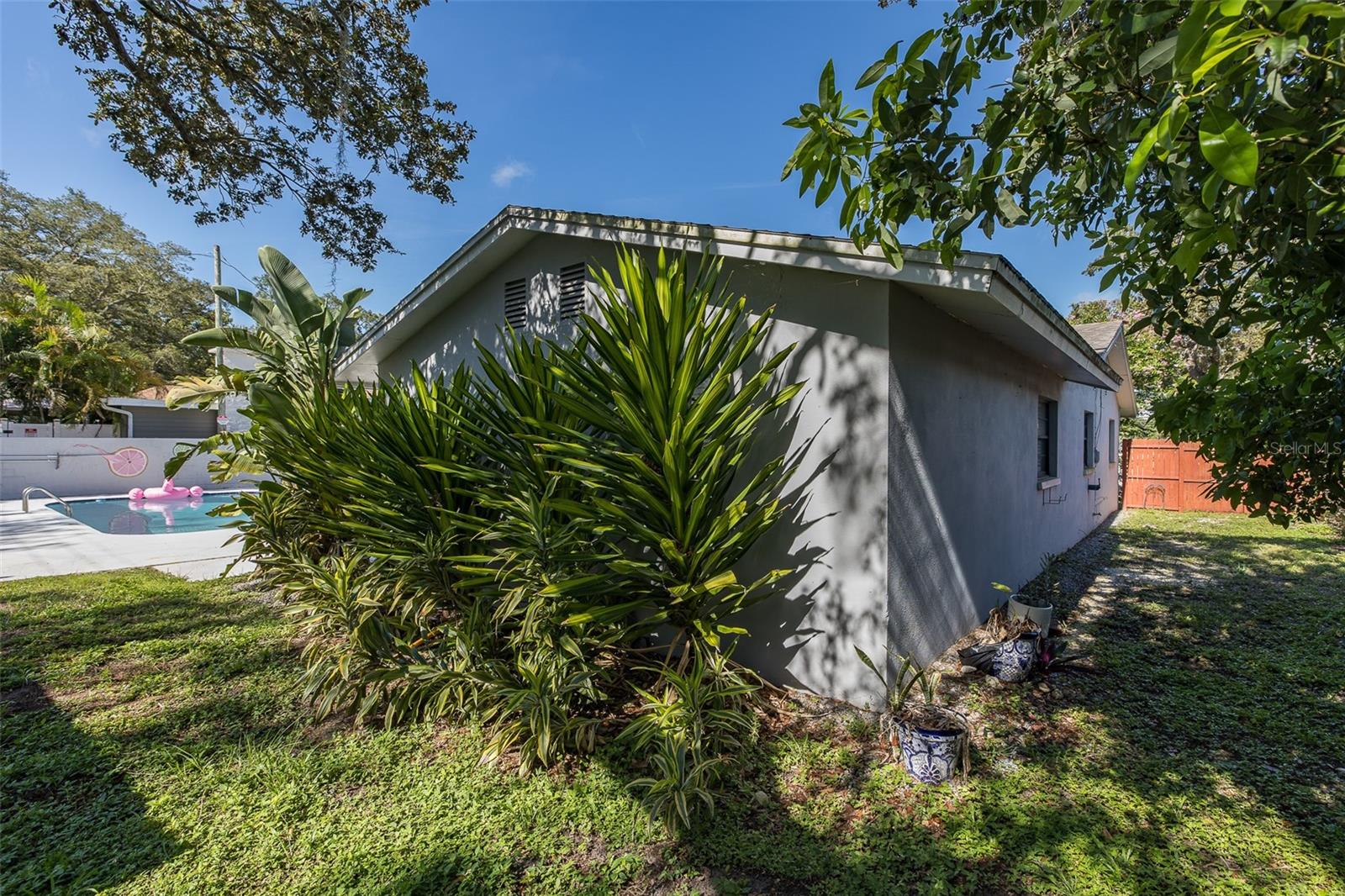 2180 PHILIPPE PKWY — photo 22