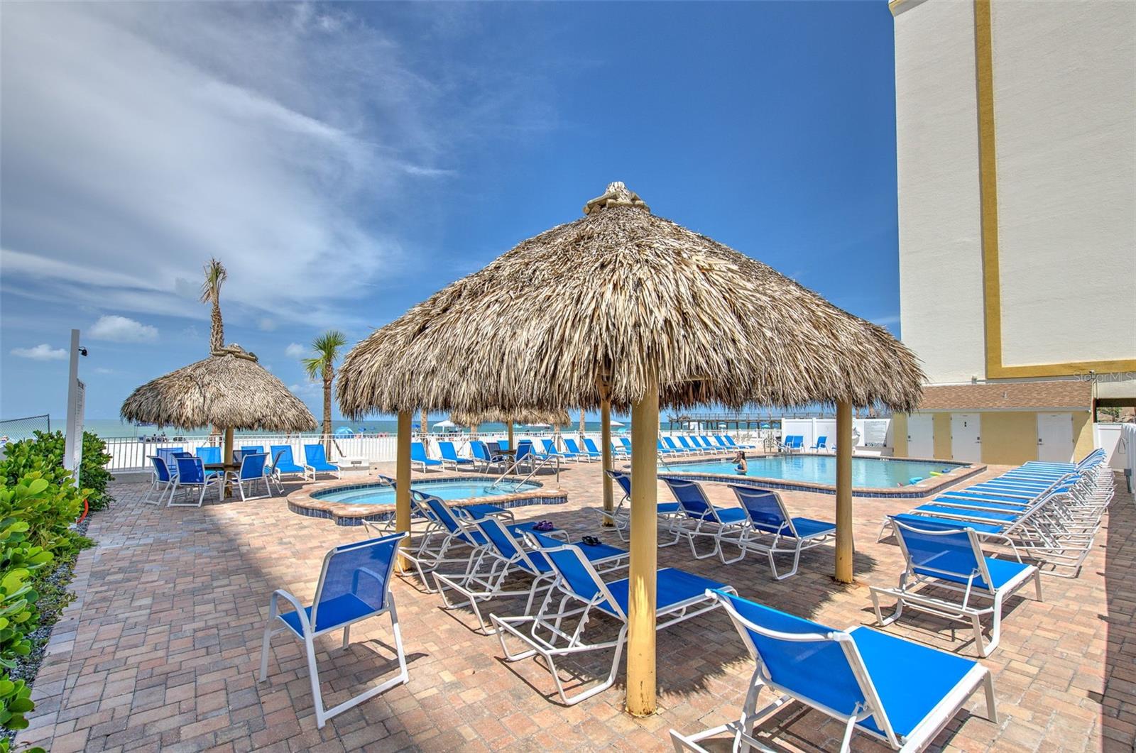 17450 GULF BLVD #103 — photo 40