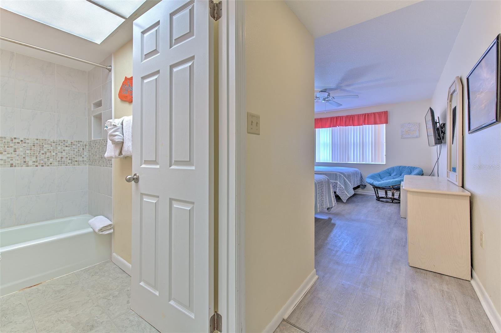 17450 GULF BLVD #103 — photo 27