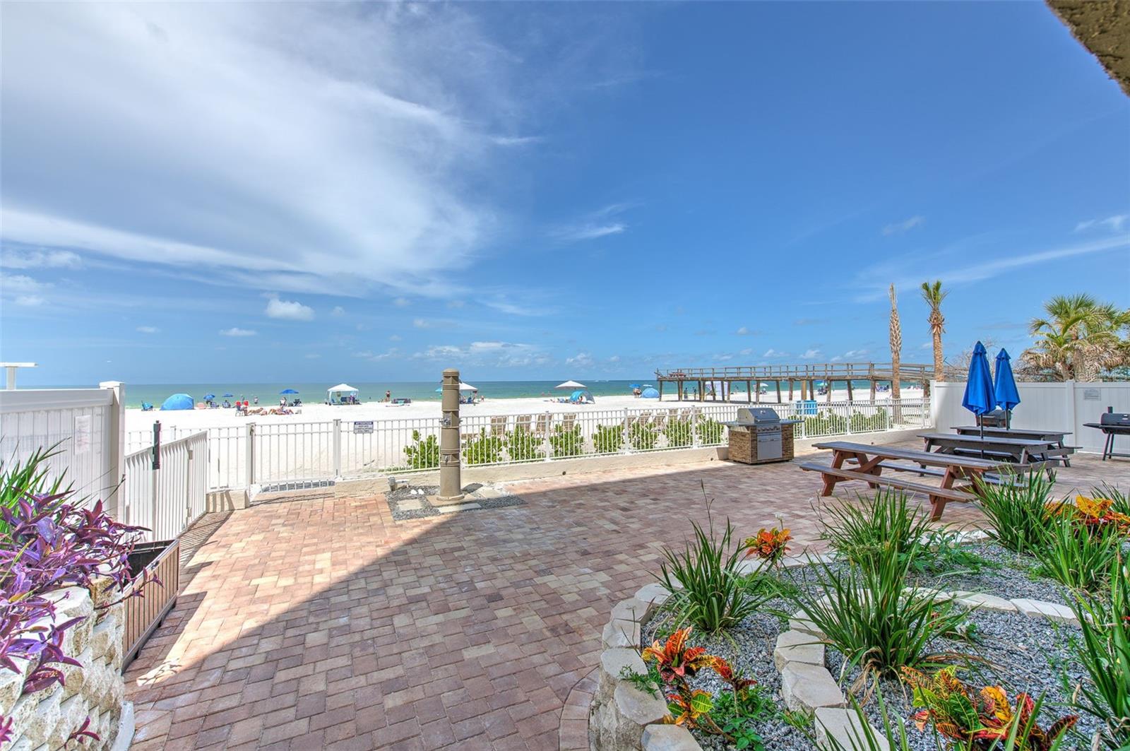 17450 GULF BLVD #103 — photo 37