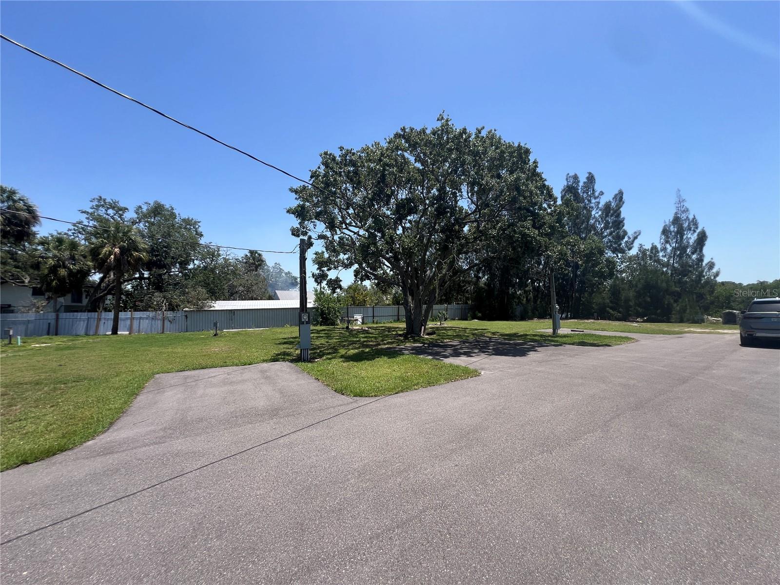 11224 RESTWOOD DR — photo 12