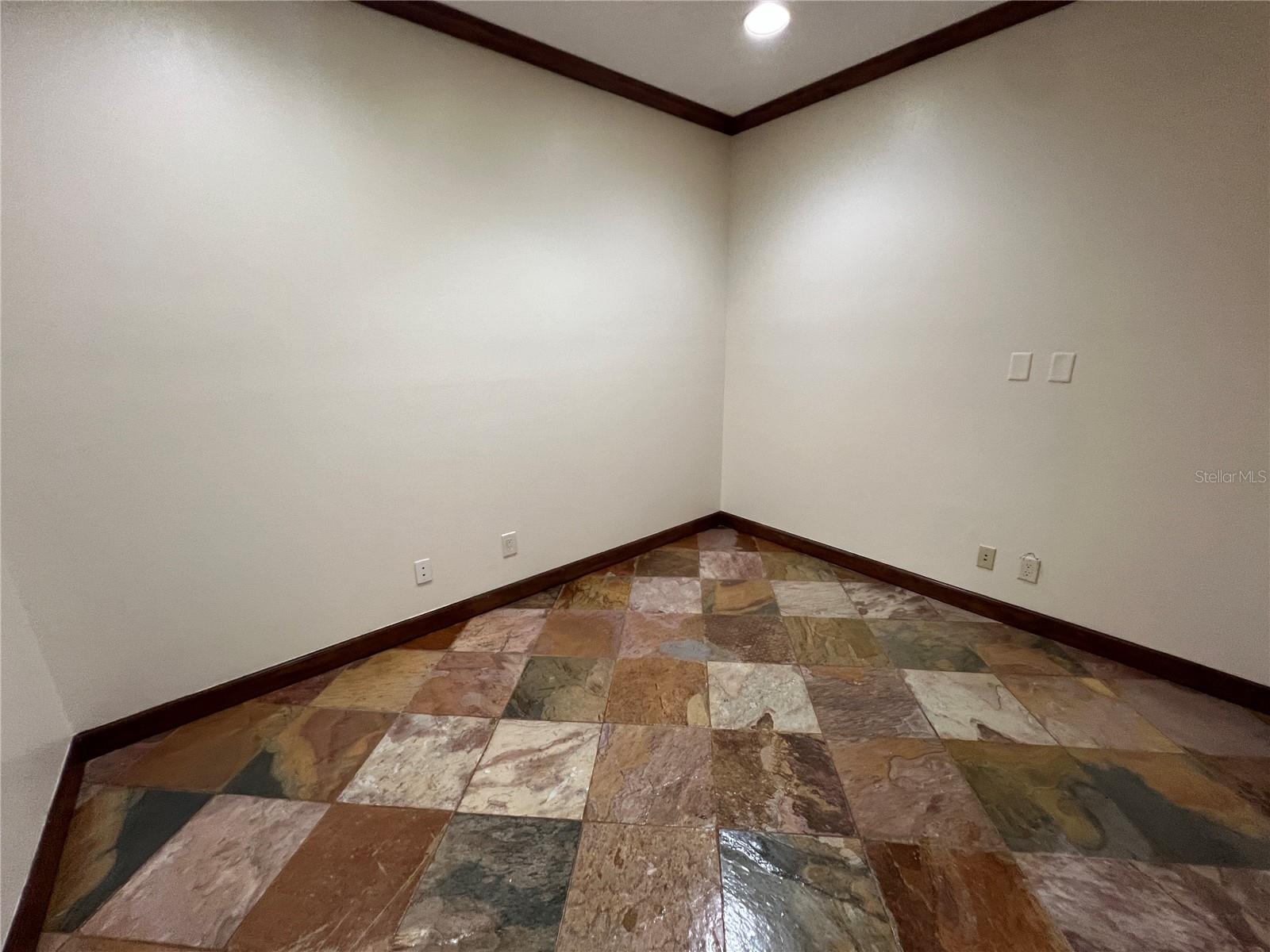 32502 US HIGHWAY 19 N #B — photo 17