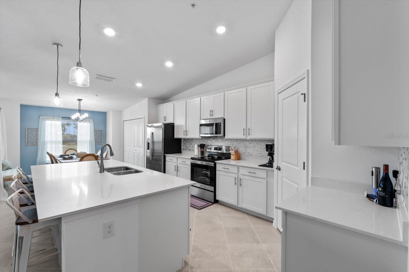12440 WELLEN GOLF ST #203 — photo 10