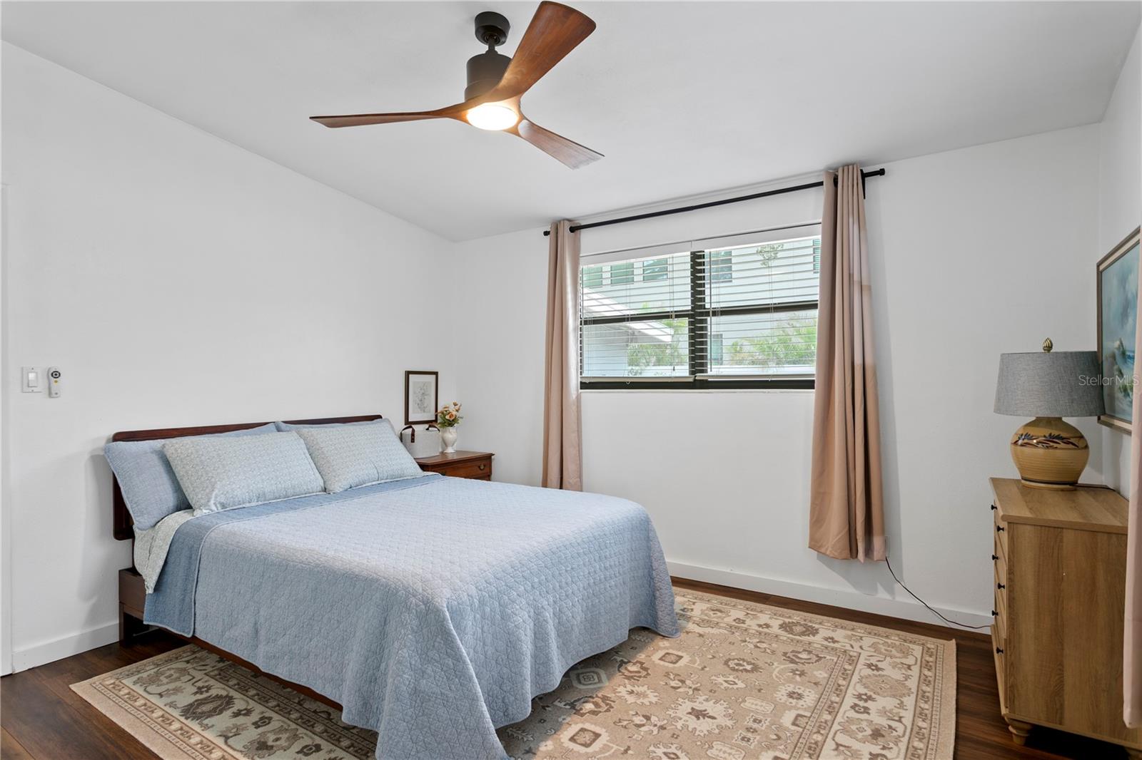 2407 S LOIS AVE — photo 34